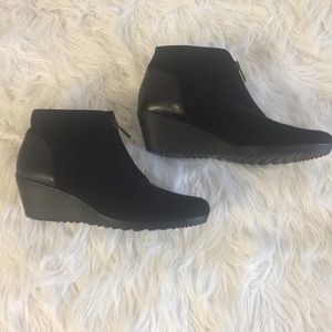 Munro America Rachael